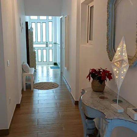 A House With A Garden, Garage, Sauna, And Jacuzzi Puerto de la Cruz