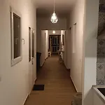 Appartamento A House With A Garden, Garage, Sauna, And Jacuzzi *