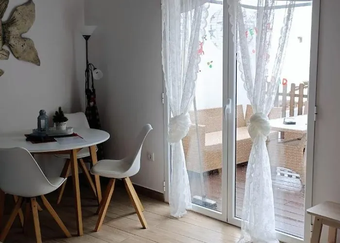 דירה A House With A Garden, Garage, Sauna, And Jacuzzi פוארטו דה לה קרוז