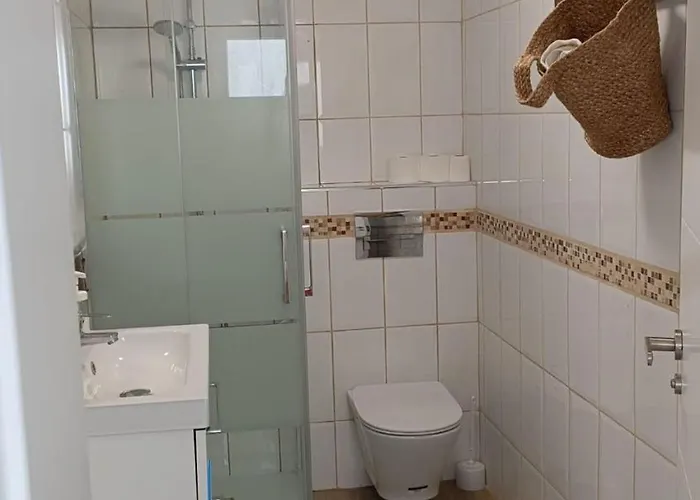 A House With A Garden, Garage, Sauna, And Jacuzzi דירה פוארטו דה לה קרוז