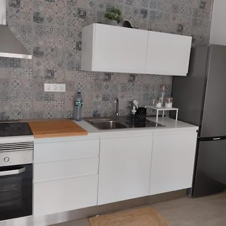 A House With A Garden, Garage, Sauna, And Jacuzzi *