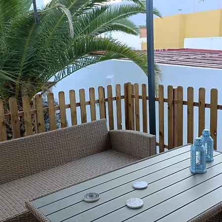 Appartement A House With A Garden, Garage, Sauna, And Jacuzzi